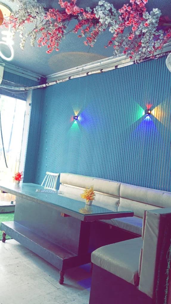 Restaurant booth seating